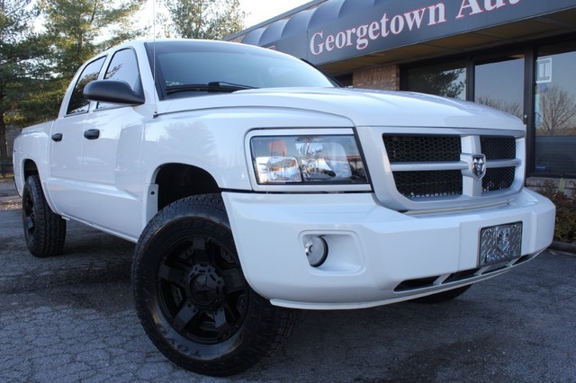 2011 dodge dakota lifted