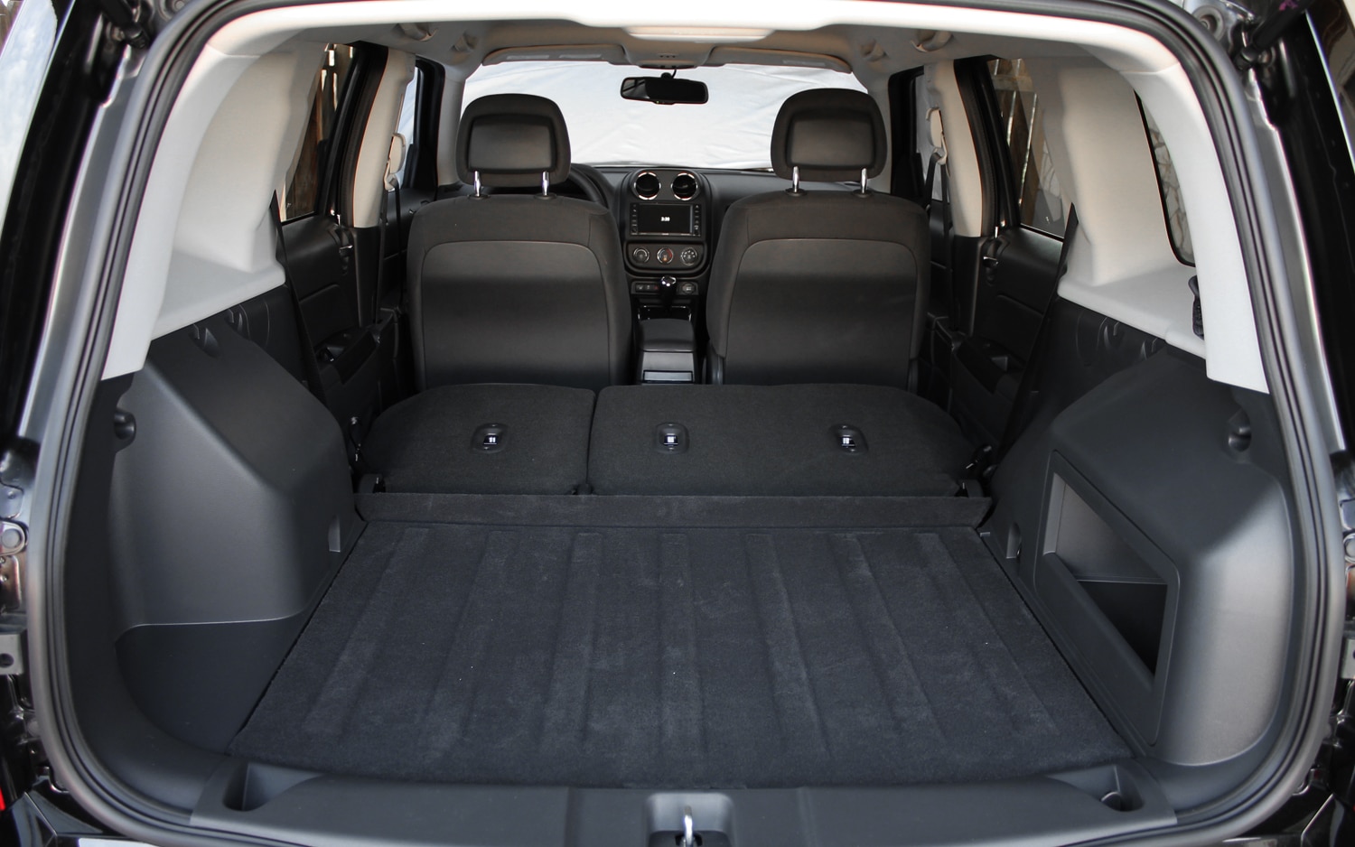 2016 Jeep Patriot Sport 4X4 especificaciones, colores, 060, 0100