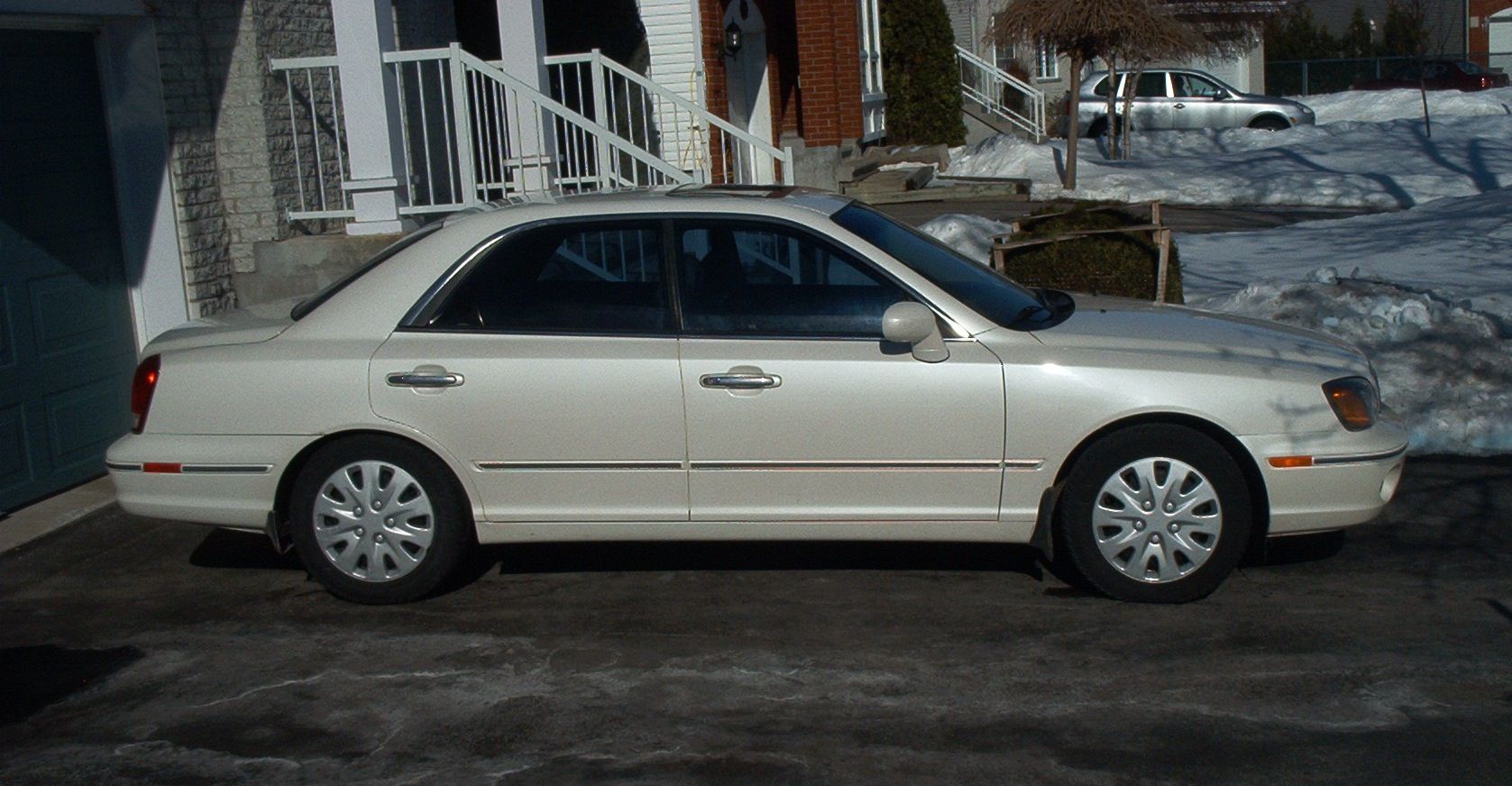 2001 Hyundai XG 300 base 060 Times, Top Speed, Specs, Quarter Mile