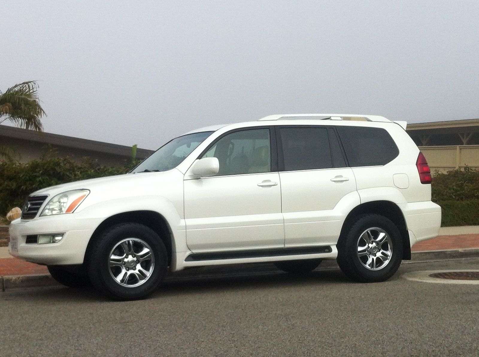 Lexus GX 470, борьба противоречий