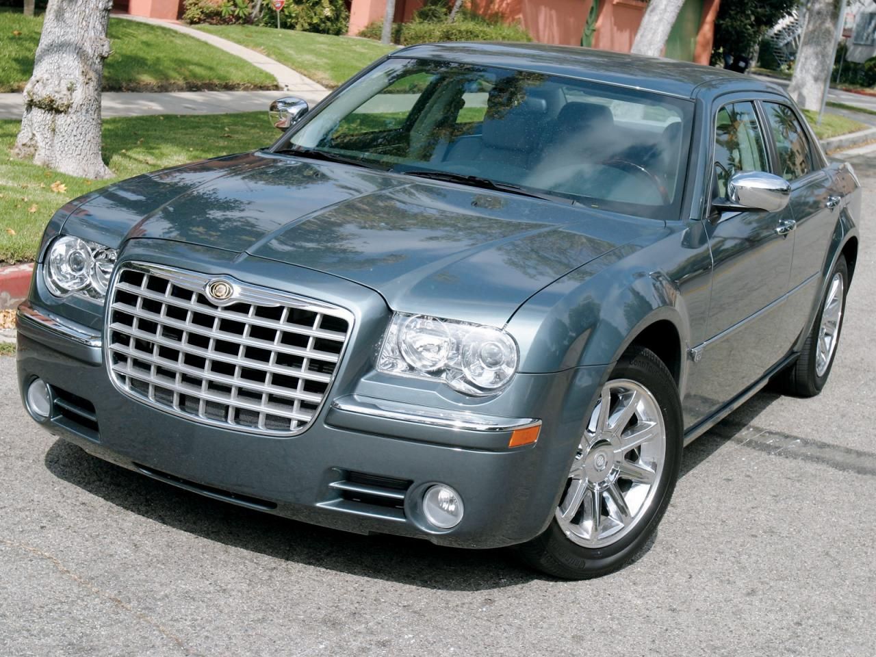 2005 Chrysler 300 C Specs, Colors, 060, 0100, Quarter