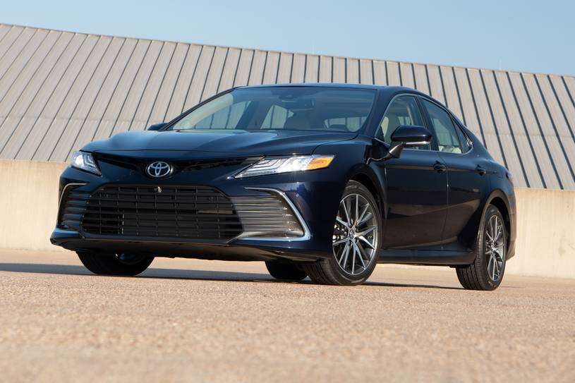 2022 Toyota Camry XSE V6 060 Times, Top Speed, Specs, Quarter Mile