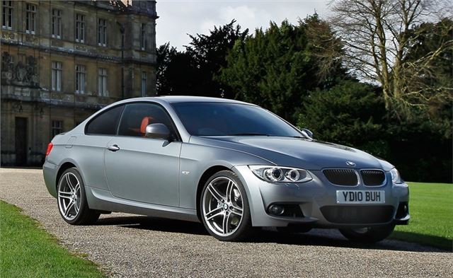 Briesje zal ik doen actrice 2009 BMW 3 Series Coupe 335i 0-60 Times, Top Speed, Specs, Quarter Mile,  and Wallpapers - MyCarSpecs United States / USA