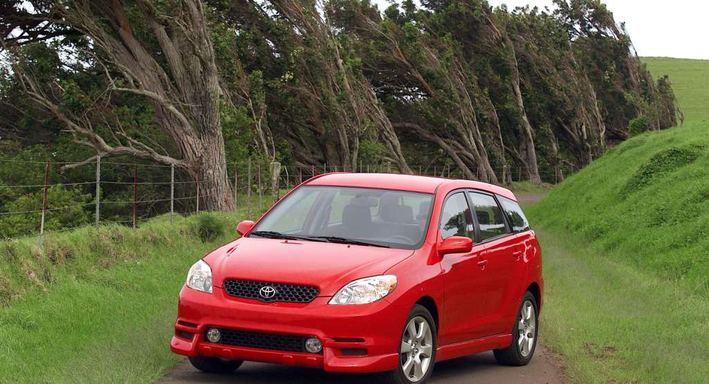 2003-2005 Toyota Matrix XR 1.8L L4 GAS DOHC Catalytic Converter Fits 