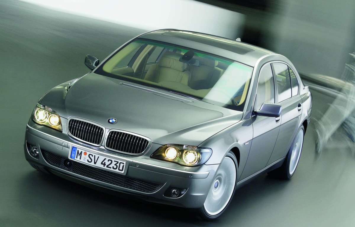 2006 BMW 7 Series 750Li 0-60 Times, Top Speed, Specs, Quarter Mile, and